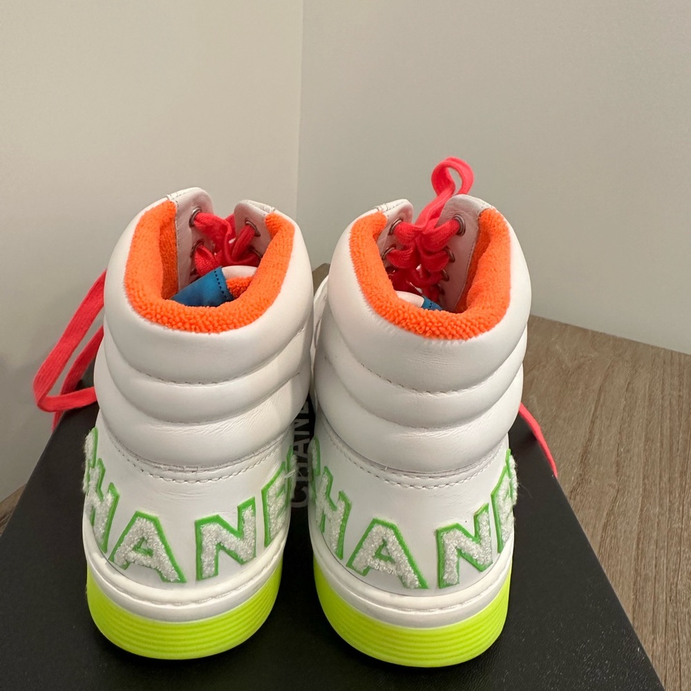 Chanel high top neon sneakers. Sz 41 calfskin multicolor/yellow. Excellent